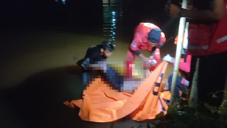 Terseret Arus Sungai, Remaja di Palembang Ditemukan Tim SAR dengan Kondisi Meninggal Dunia