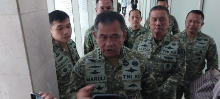 Bantah TNI Anti Kritik, KSAD Soroti Pendanaan Film 'Pesta Babi'