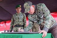 Wapang TNI Dampingi Menhan RI Tinjau Yonif TP 808/Mbaham Matta di Papua Barat