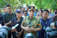 Rico Waas Sebut Segera Benahi Akses Jalan Menuju TPU Marelan
