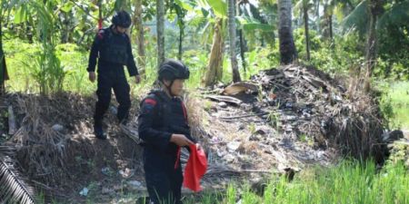 Temukan Granat Aktif di Padang Cermin, Tim Gegana Brimob Polda Lampung Lakukan Pemusnahan Darurat