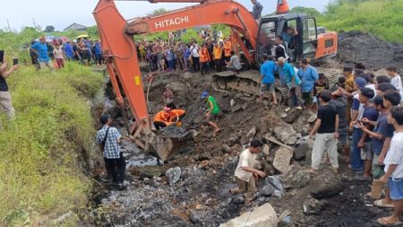Dua Pekerja Pengambil Timah Ditemukan Tewas Tertimbun Material Batu di Medan Deli