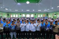 Suasana Haru Warnai Pelepasan Kloter 10, Bupati Welly Suhery Titip Pesan Jaga Nama Baik Daerah