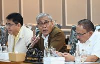 DPR Dorong RUU HPI Perkuat Kedaulatan Hukum Nasional, Soroti Kontrak Bisnis Pengusaha Asing