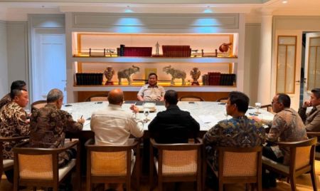 Kepercayaan Global Meningkat, Prabowo Instruksikan Rosan Roeslani Buka Data Investasi ke Publik