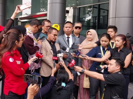 Roy Suryo dan Dokter Tifa Tolak Restorative Justice, Kuasa Hukum Ajukan Penangguhan Penahanan