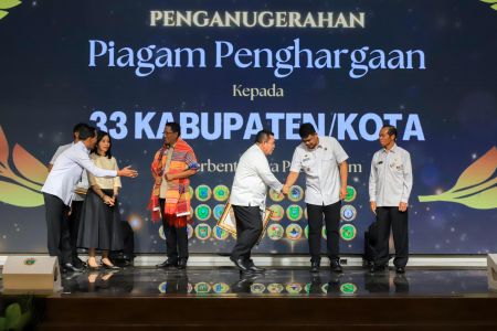 Wali Kota Siantar Wesly Silalahi Terima Penghargaan Kemenkum, Posbankum Sudah Hadir di Seluruh Kelurahan Pematangsiantar
