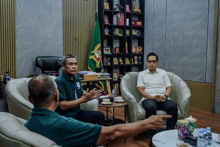 Sejumlah Mantan Pemain PSMS Medan Bahas Kebangkitan Sepakbola Berama Rico Waas