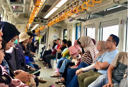 Peringatan HUT Palembang dan Libur Sekolah, Tarif LRT Sumsel Rp43