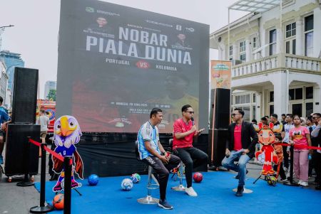 Nobar Piala Dunia di CFD, Rico Waas Kampanyekan Fasilitas Olahraga Baru  ​