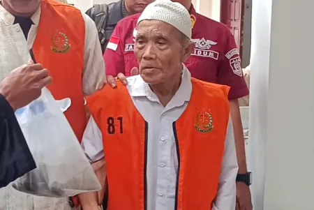 Ambil Sisa Getah Karet, Kakek 72 Tahun Divonis 3 Bulan 10 Hari Penjara