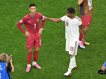 Dramatis, Gol Injury Time Mikel Merino Antar Spanyol Singkirkan Portugal