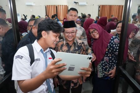 Kemendikdasmen Perluas Akses Pelatihan Koding dan AI bagi Guru via Platform Digital