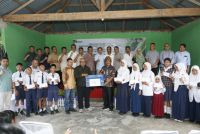 PTPN IV Regional 2 Berikan Beasiswa untuk 44 Siswa Berprestasi di Simalungun