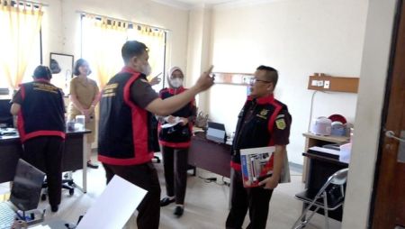 Geledah RSUD Pirngadi Medan, Kejari Sita Dokumen Terkait BLUD Senilai Rp23,8 Miliar