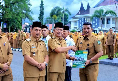 Tembus Seleksi Nasional MyASN, Bupati Pasaman Lepas Haryadi Menuju Karier di Kementerian