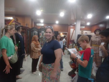 Bule Cantik Asal AS Jajal PRSU 2026, Aliest: Ingin Belajar Banyak Kebudayaan Sumut