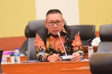 DPR Soroti Maraknya Rokok Ilegal, Pemda Diminta Maksimalkan Dana DBHCHT