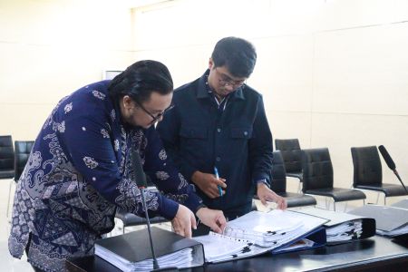 KPPU Bedah Alat Bukti Dokumen dalam Kasus Dugaan Monopoli Distribusi AC AUX