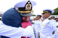Tangis Haru Ibu dan Doa Orang Tua di Balik Sukses Peraih Adhi Makayasa 2026 ​