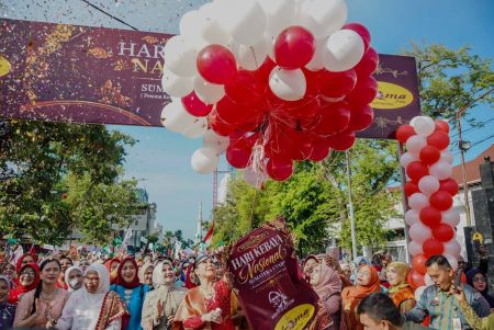 Semarak Hari Kebaya Nasional 2026 di Medan, Ribuan Unsur Perempuan Gelar Parade Budaya di Lapangan Benteng