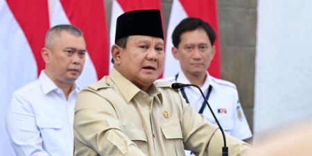 Prabowo Dorong KAI dan Kemenhub Bangun Jalur Kereta Api Raksasa di Sumatera dan Kalimantan