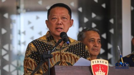 Kejagung Tetapkan Eks Jampidsus Febrie Adriansyah sebagai Tersangka Dugaan TPPU, Langsung Ditahan
