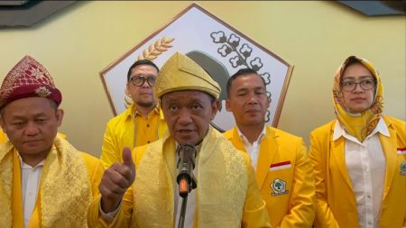 Bahlil Targetkan Kursi Legislatif Golkar Naik, Minta Kader Perkuat Mesin Partai