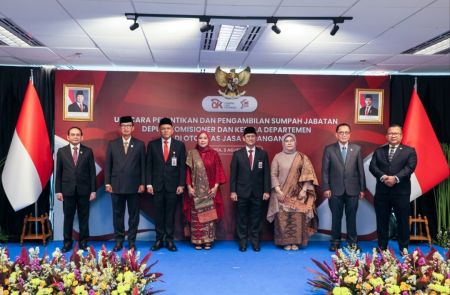 OJK Lantik Pejabat Baru, Komitmen Perkuat Kinerja dan Stabilitas Sektor Keuangan