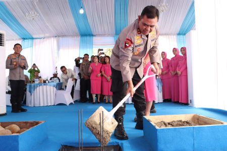 Kapolda Sumut Letakkan Batu Pertama Pembangunan Rusun Polres Tapteng