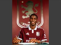 Nicolas Jackson Resmi Tinggalkan Chelsea dan Gabung Aston Villa