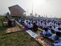 Krisis Air Sawah Akibat Kemarau, Warga Gandus Palembang Lakukan Salat Istisqa
