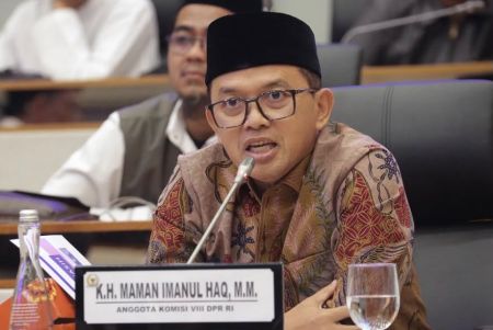 DPR Ingatkan Pengelolaan Dana Wakaf Masjid Istiqlal di Pasar Modal Harus Ekstra Hati-Hati