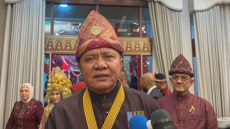 Kenakan Baju Adat di HUT ke-81 RI, Herman Deru Tekankan Simbol Kebinekaan dan Persatuan Sumsel