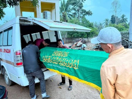 Tersulut Cemburu Hingga Libatkan Oknum Kades, Buruh Proyek Bendungan Tiga Dihaji Tewas Dikeroyok di Rumah Kades