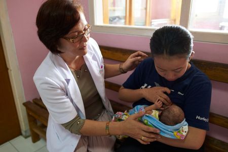 Pekan Menyusui Sedunia 2026: UNICEF dan WHO Serukan Investasi ASI Berkelanjutan demi Generasi Emas Indonesia 2045