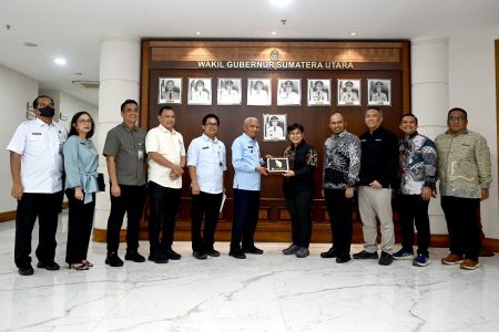 Dukung Sustainabilitas Danau Toba, Pemprov Sumut Dorong Inalum Optimalkan CSR dan Penghijauan