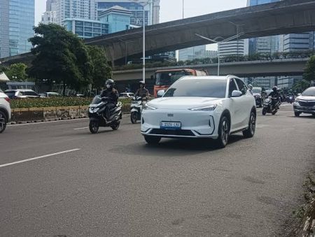 Insentif Kendaraan Listrik Disorot, Pengamat: Sudah Saatnya Pemprov Jakarta Tarik Pajak Demi Tambah PAD