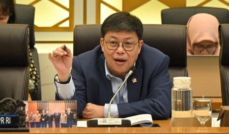 Ancam Kesehatan Warga, DPR Desak Langkah Luar Biasa Tangani Karhutla Kalimantan ​