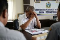 Foto Vulgarnya Beredar, Oknum Guru SMAN 1 Tebingtinggi Terancam Sanksi