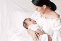 Bayi Sering Gumoh? Kenali 5 Penyebabnya dan Cara Mengurangi Risikonya
