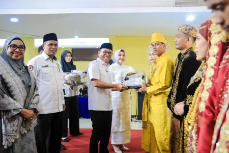 Wakil Wali Kota Medan Hadiri Nikah Massal 23 Pasangan