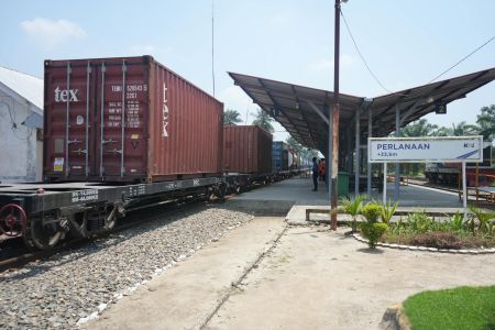 Kereta Api Perkuat Efisiensi Rantai Pasok Sumut: Angkutan Barang Tumbuh 16 Persen