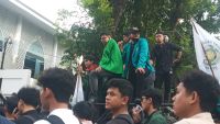 Aksi BEM Se-Sumut di DPRD Sumut: Tuntut Kebebasan Berpendapat dan Tolak Represi