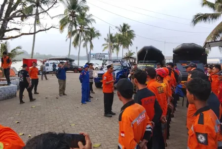 Hari Ketiga Pencarian Lima Jurnalis Hilang, SAR Siapkan Enam Kapal, Pencarian Diperluas ke Anak Krakatau