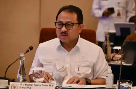 Karhutla Banjar Tembus 450 Titik, Pangeran Khairul Saleh Soroti Minimnya Peralatan Relawan