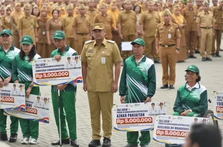 Haornas ke-43, Gubernur Bobby Nasution Serahkan Tali Asih dan Dorong Industri Olahraga Sumut