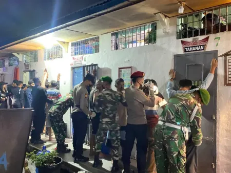 Deteksi Dini Peredaran Narkoba, Rutan Kelas IIB Tarutung Razia Kamar Hunian WBP
