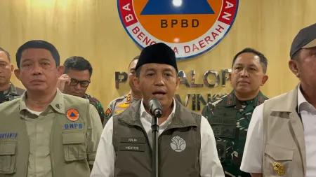 Peringatkan Korporasi 'Nakal', Menhut Raja Juli Minta Pembukaan Lahan dengan Cara Membakar Dihentikan