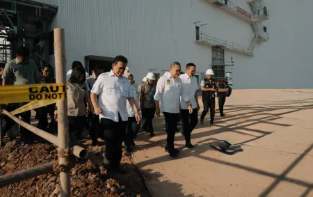 Menko Pangan Tinjau Pembakaran Perdana PSEL Palembang, Sampah Keramasan Mulai Diolah Jadi Listrik